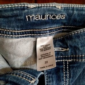 Maurices capris